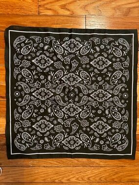 Isaia Dark Green and White Paisley Cotton Pocket Square